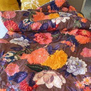 ANTHROPOLOGIE Twin Comforter